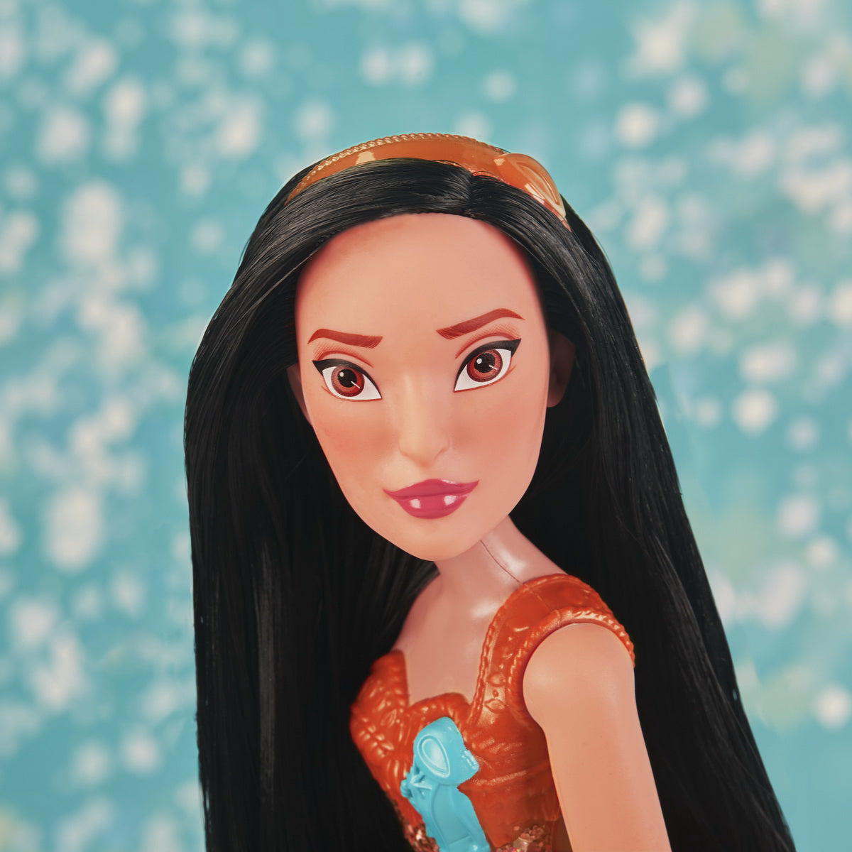 PAPUSA PRINTESA STRALUCITOARE POCAHONTAS