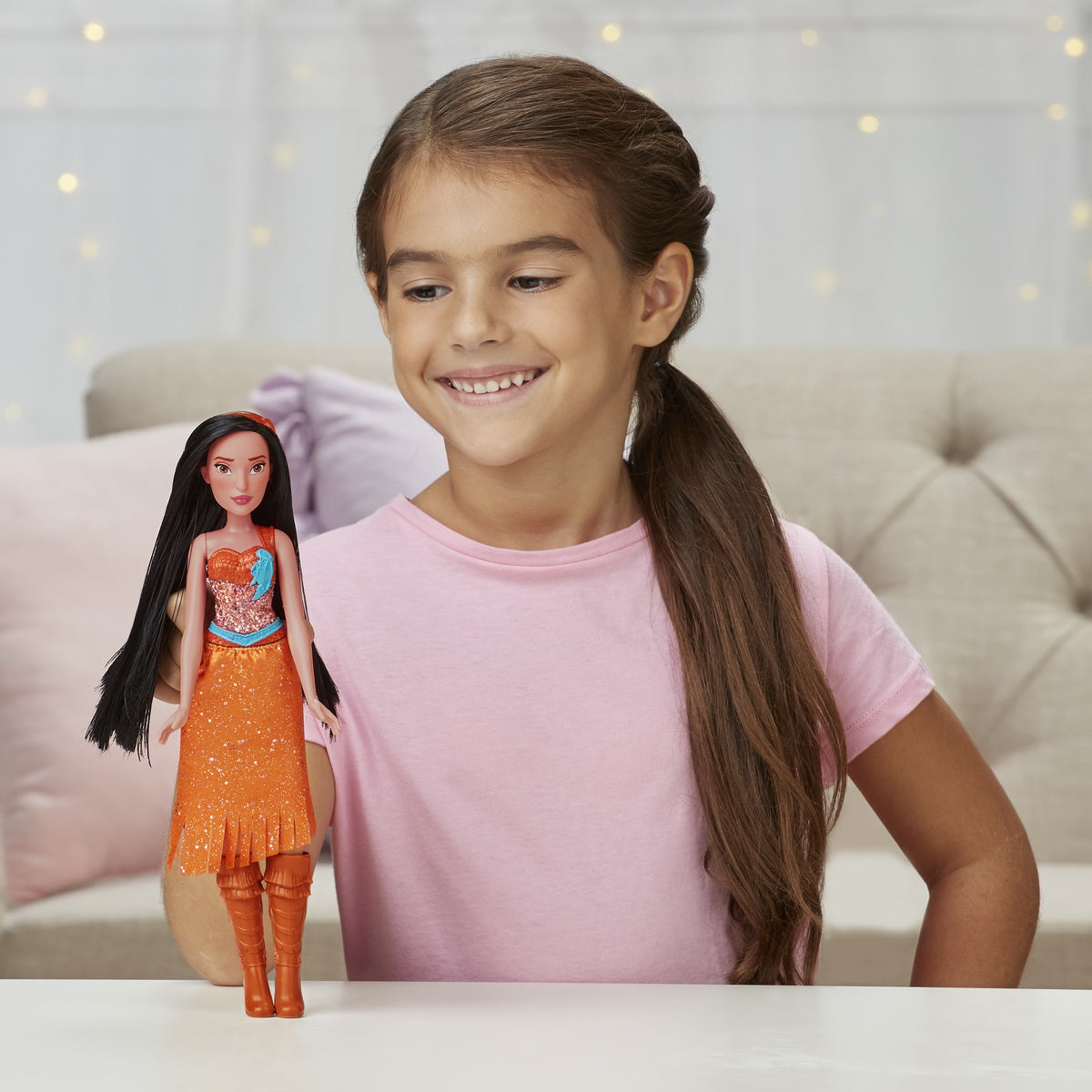 PAPUSA PRINTESA STRALUCITOARE POCAHONTAS