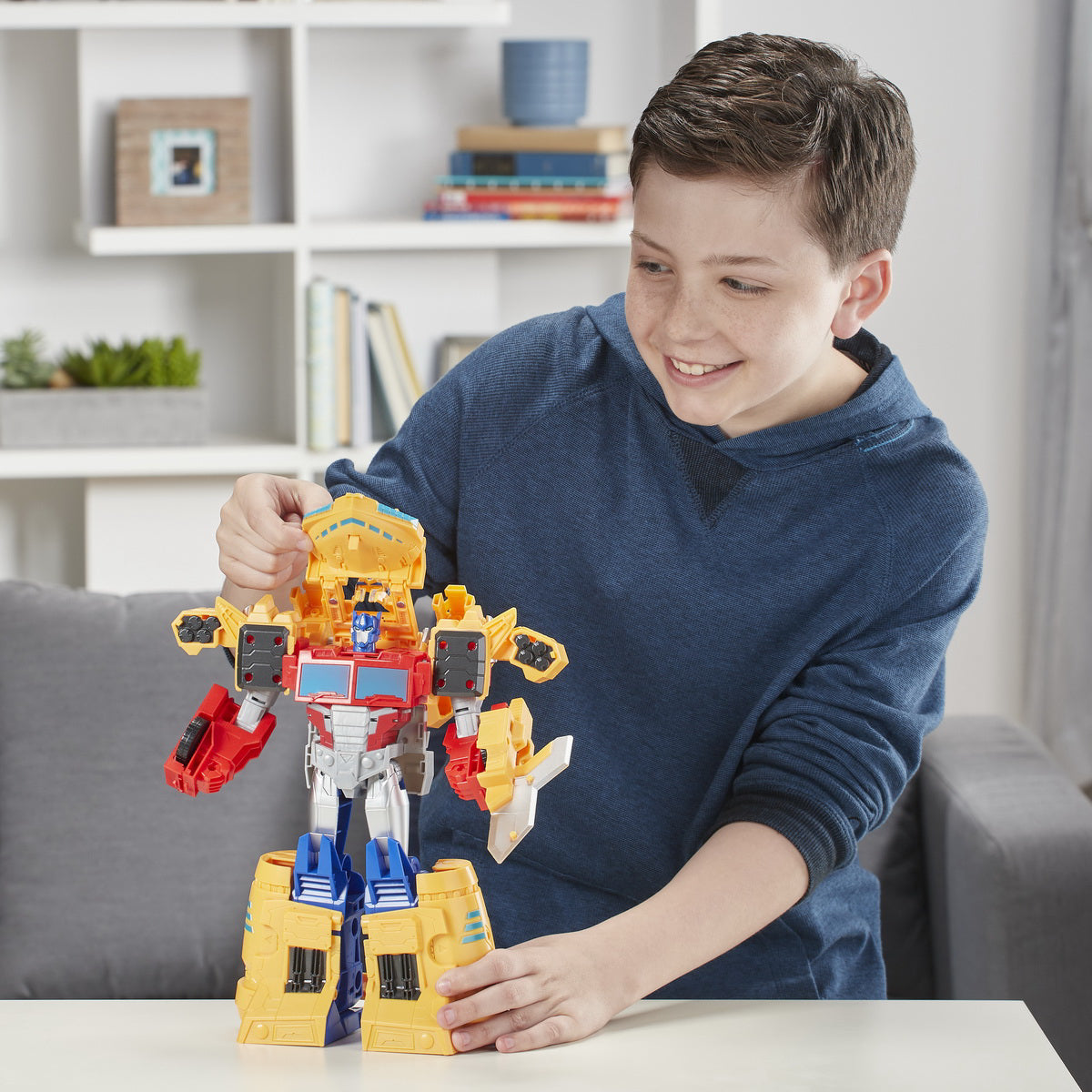 TRANSFORMERS CYBERVERSE POWER ROBOT OPTIMUS PRIME