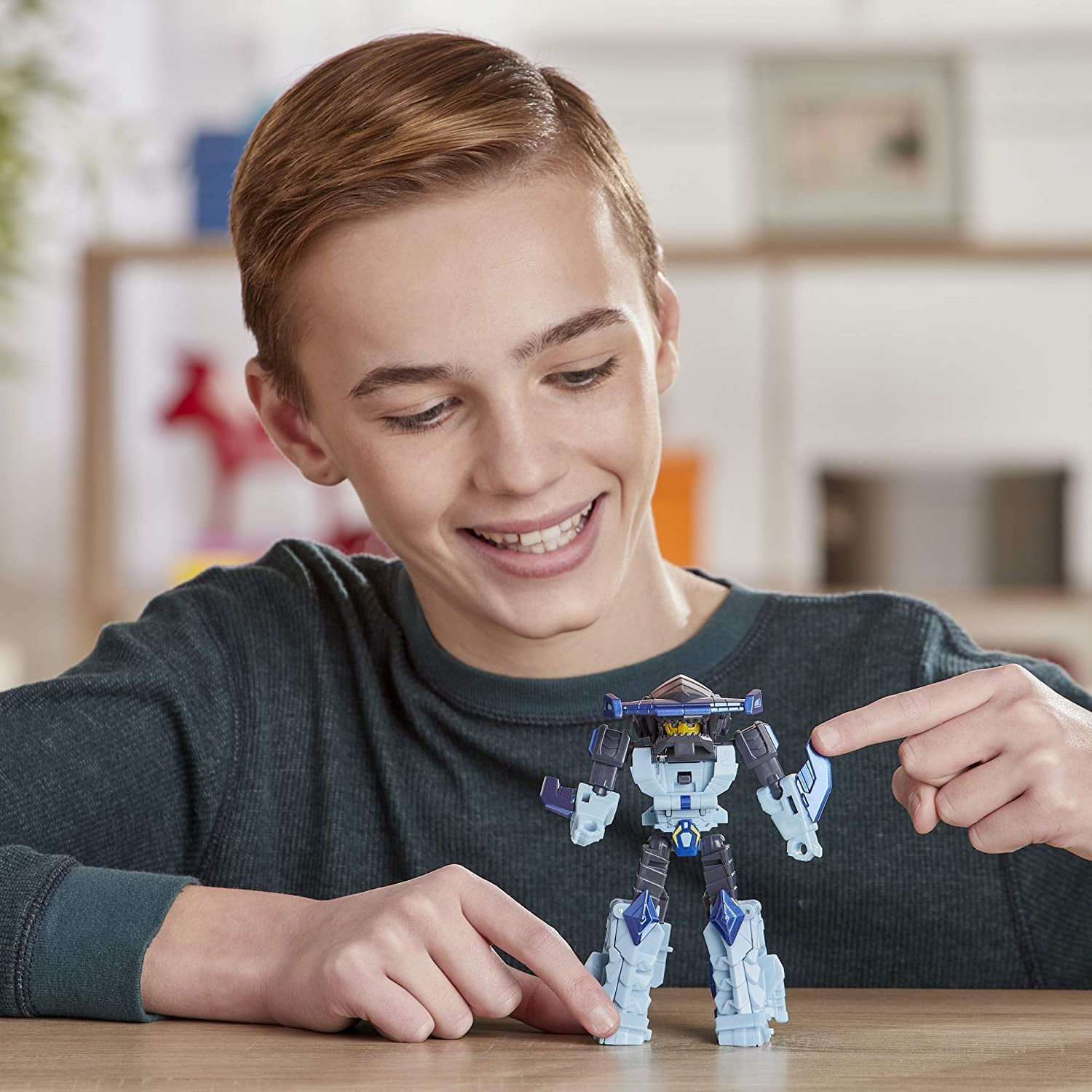 TRANSFORMERS CYBERVERSE ROBOT DECEPTICON HAMMERBYTE
