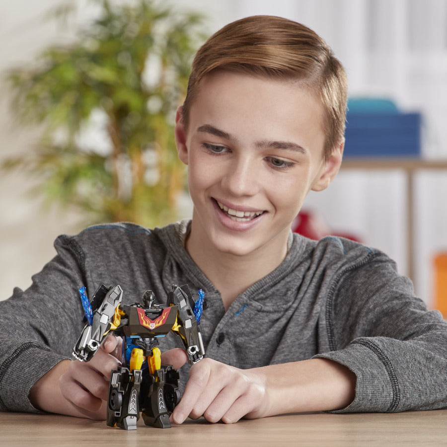 TRANSFORMERS CYBERVERSE ROBOT HOT ROD