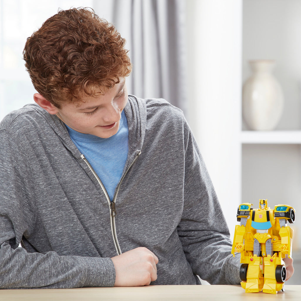 TRANSFORMERS CYBERVERSE ULTRA BUMBLEBEE