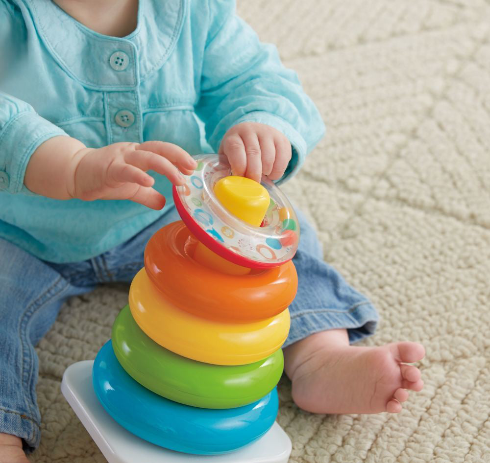 CONSTRUIESTE PIRAMIDA CU INELE FISHER PRICE