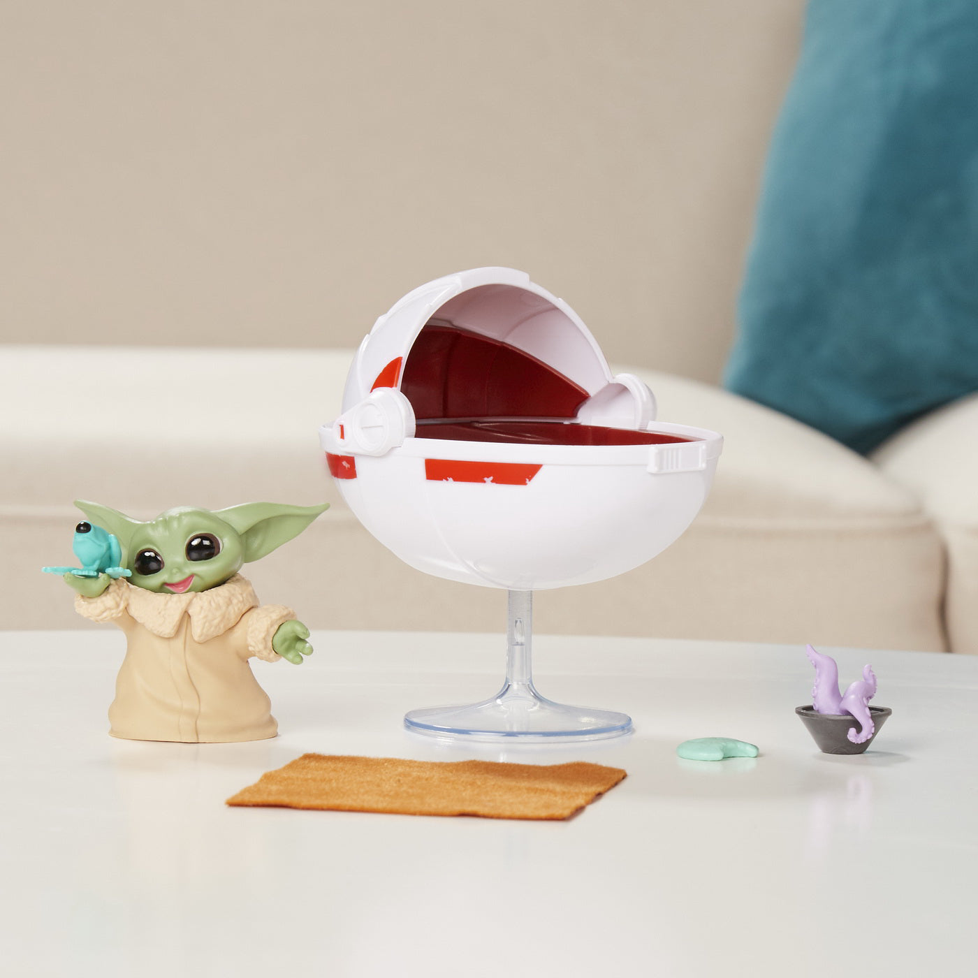 STAR WARS MANDALORIANUL AEROLANDOUL LUI BABY YODA