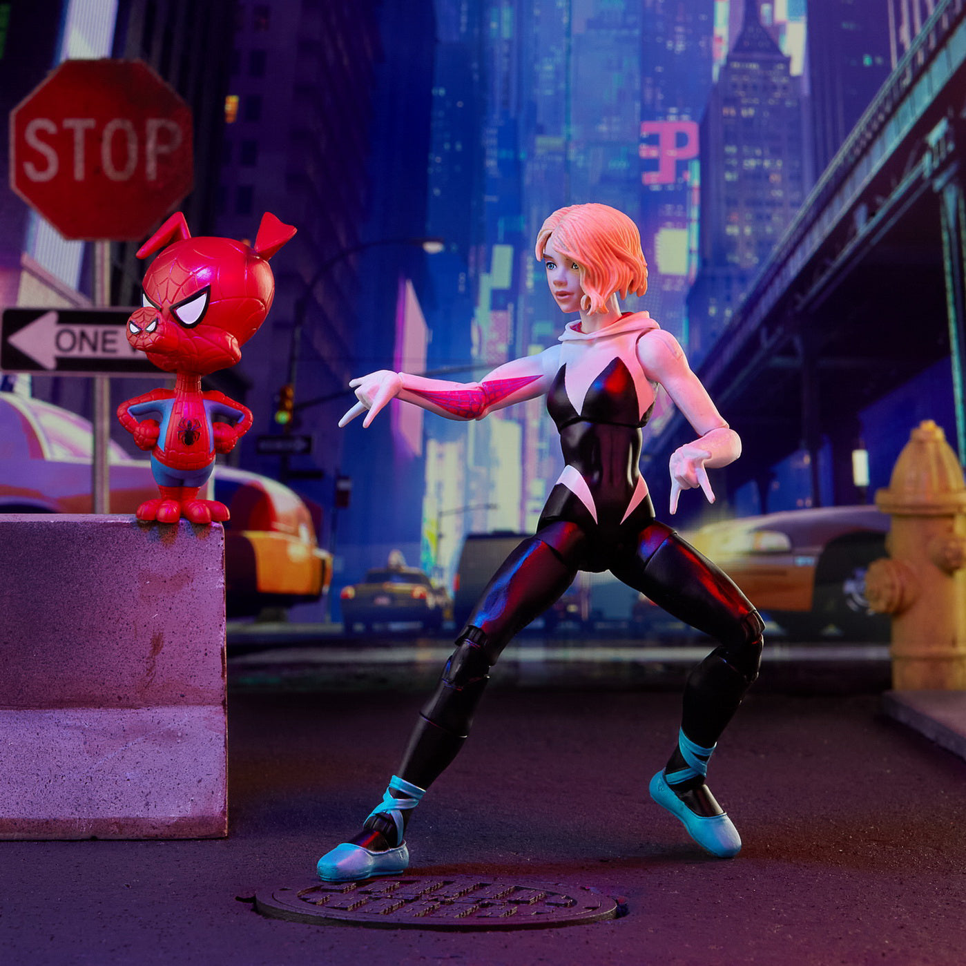 SPIDER-MAN LEGENDS FIGURINA GWEN STACY