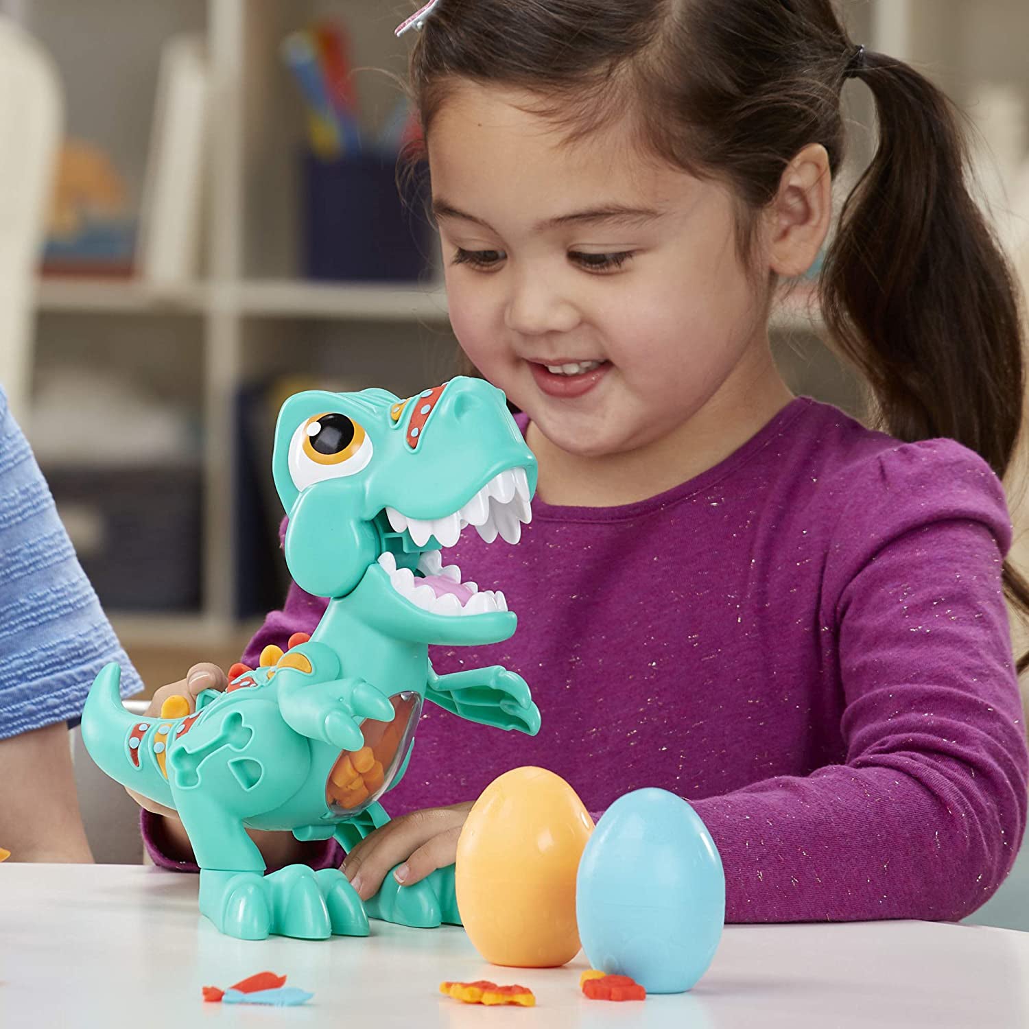 PLAYDOH  DINOZAURUL MANCACIOS T-REX