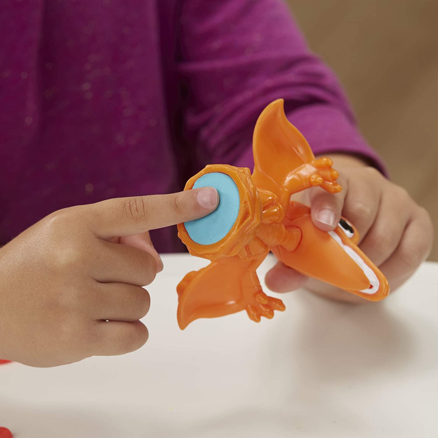 PLAYDOH  DINOZAURUL MANCACIOS T-REX