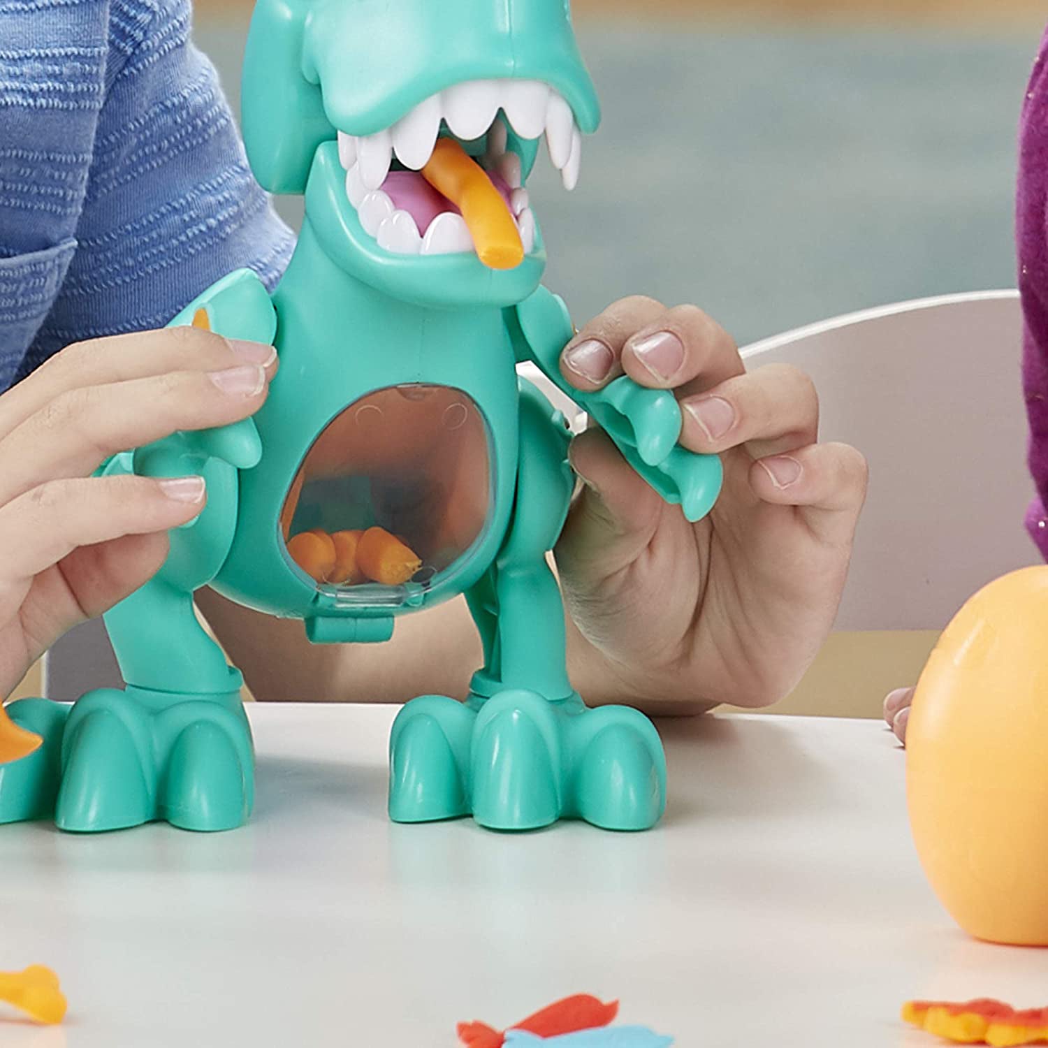 PLAYDOH  DINOZAURUL MANCACIOS T-REX