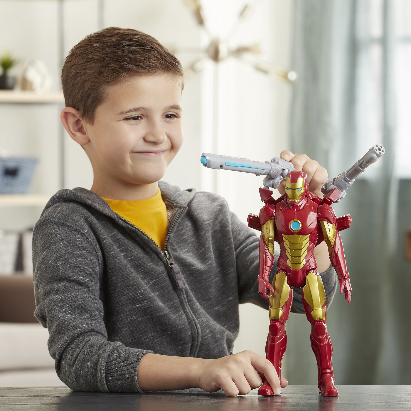 AVENGERS FIGURINA TITAN HERO BLAST GEAR: IRON MAN 30CM