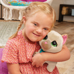 FURREAL CU PISICUTA LA PLIMBARE