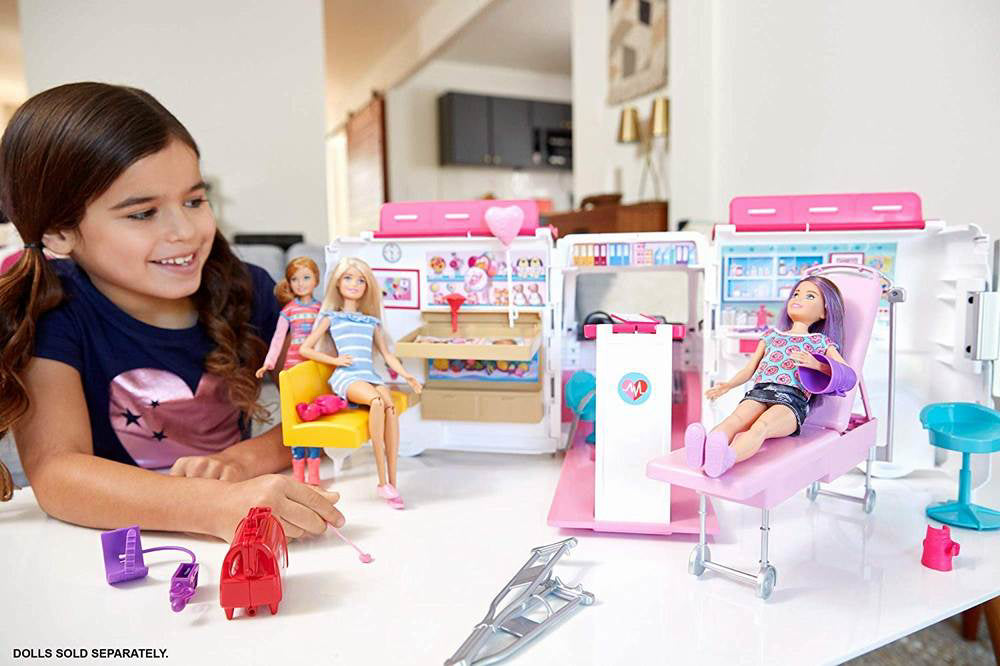 BARBIE SET CLINICA MOBILA