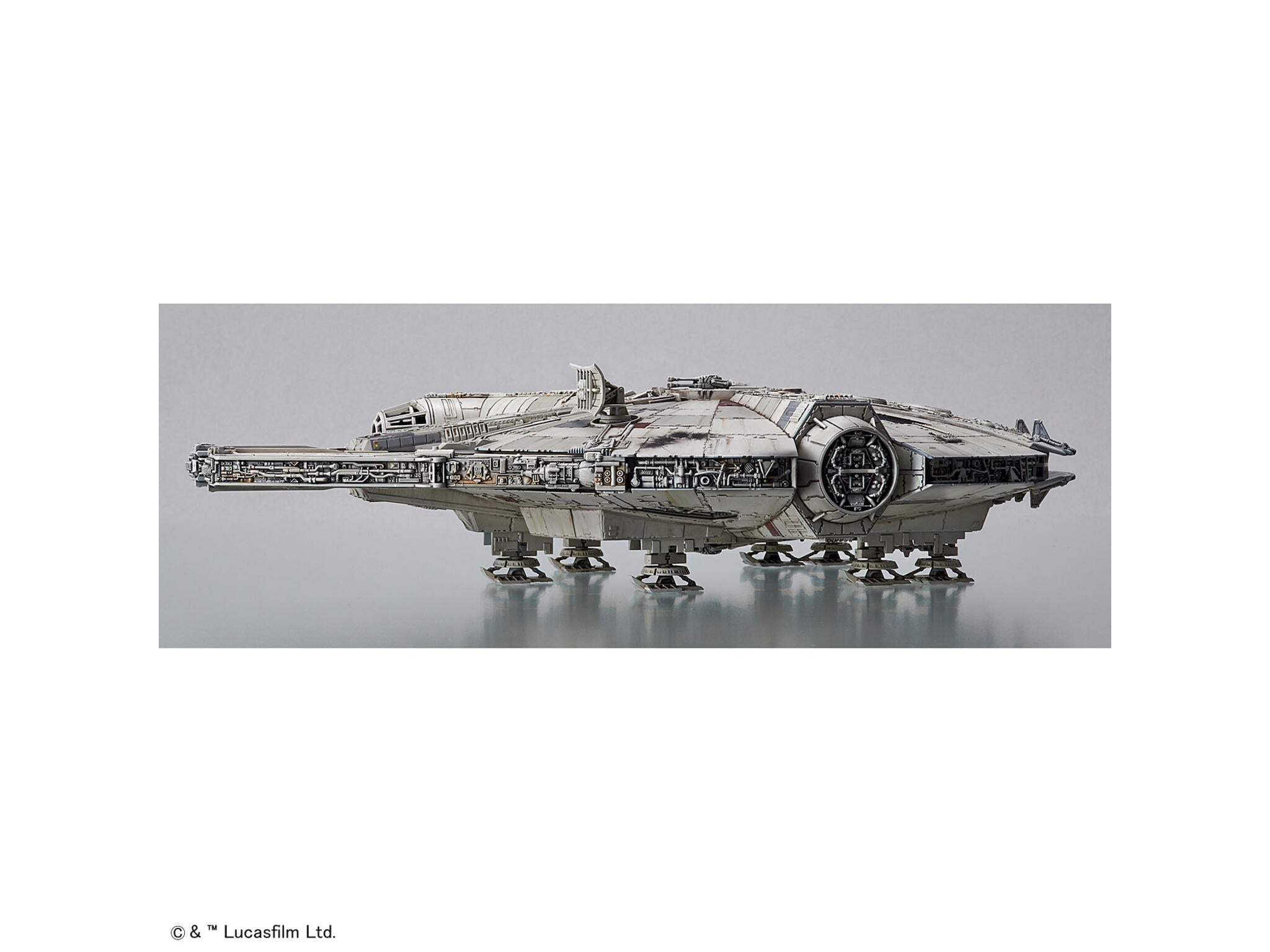 Macheta Revell Millennium Falcon – The Force Awakens Bandai