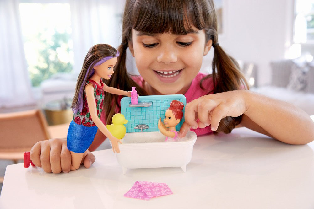 PAPUSA BARBIE MAMICA SATENA CU BEBELUS