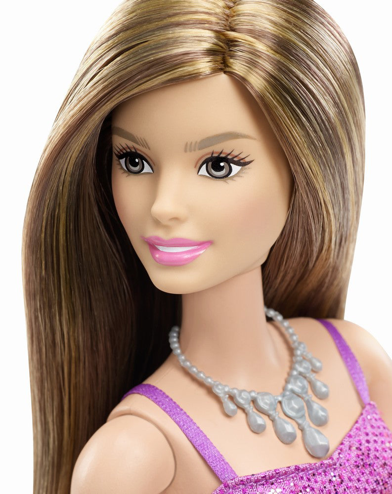 PAPUSA BARBIE TINUTE STRALUCITOARE ROCHITA MOV