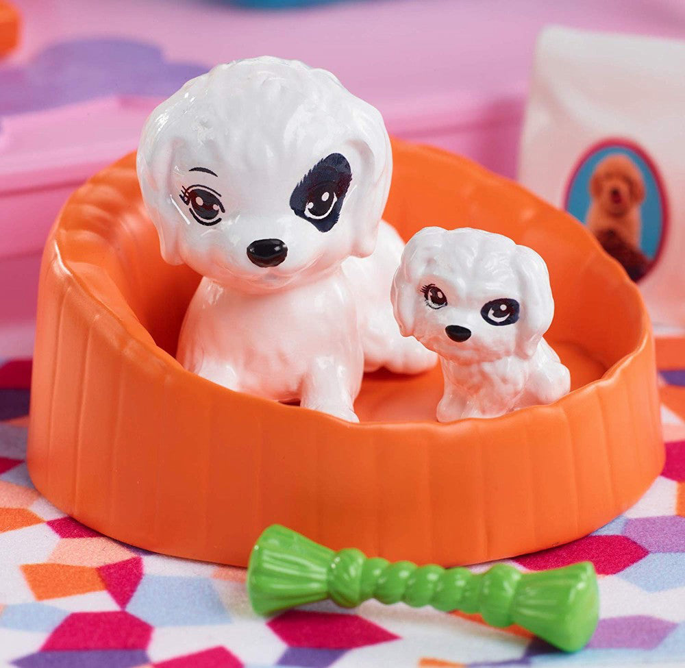 SET MOBILIER BARBIE ADAPOSTUL CATELUSILOR