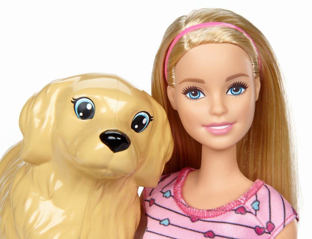 PAPUSA BARBIE BLONDA CU CATELUSA SI PUII EI