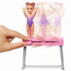 PAPUSA BARBIE BLONDA CARIERA IN SPORT ANTRENOARE DE GIMNASTICA