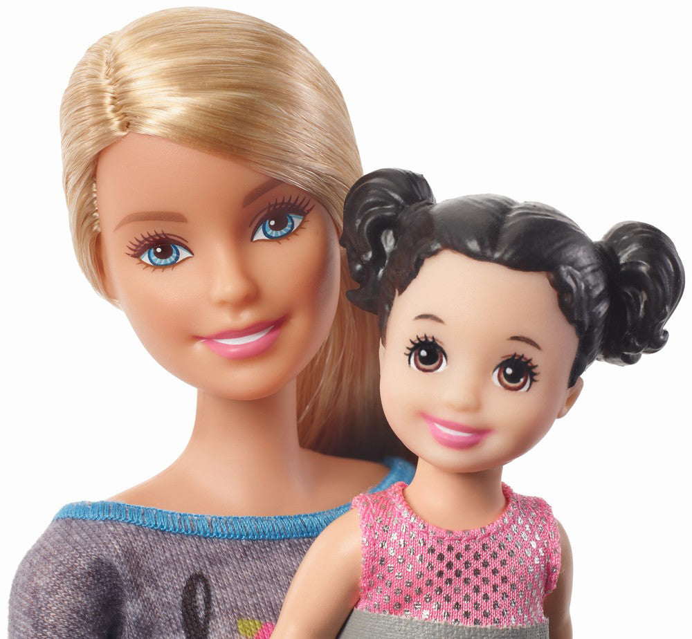 PAPUSA BARBIE CARIERA IN SPORT ANTRENOARE DE PATINAJ