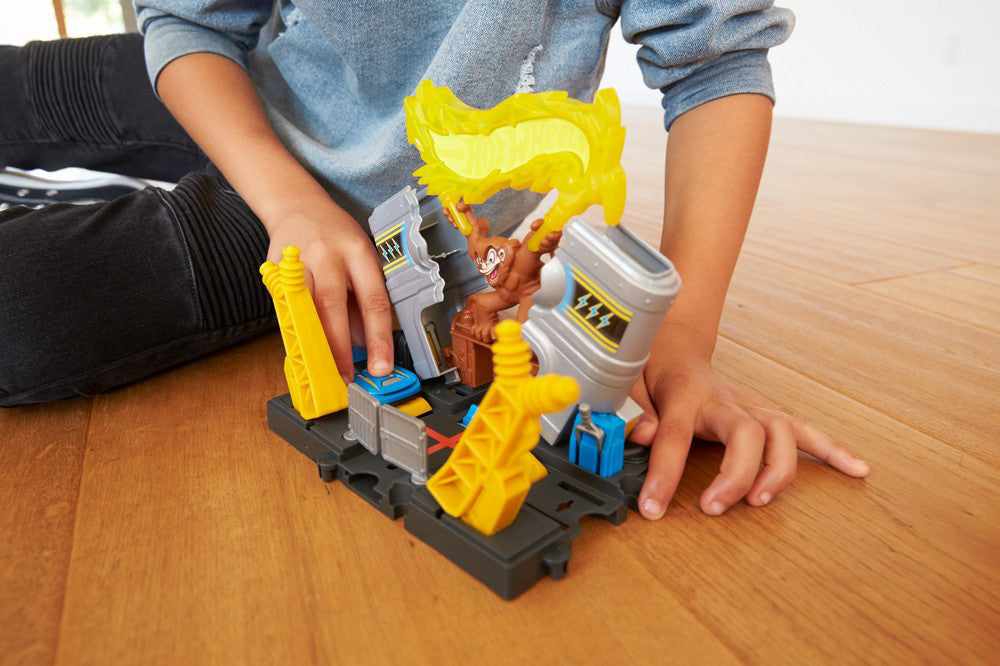 HOT WHEELS EXPLOZIE LA FABRICA