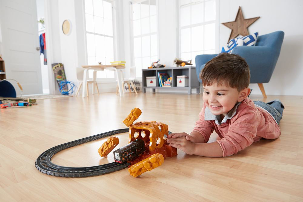 THOMAS SET DE JOACA TUNELUL