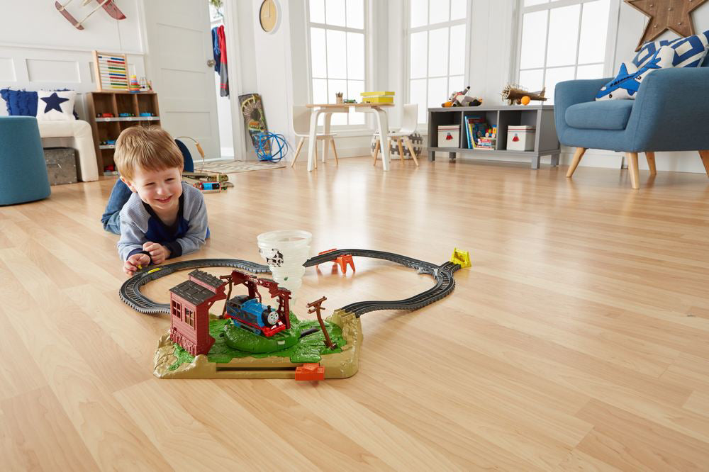 THOMAS SET DE JOACA TORNADA