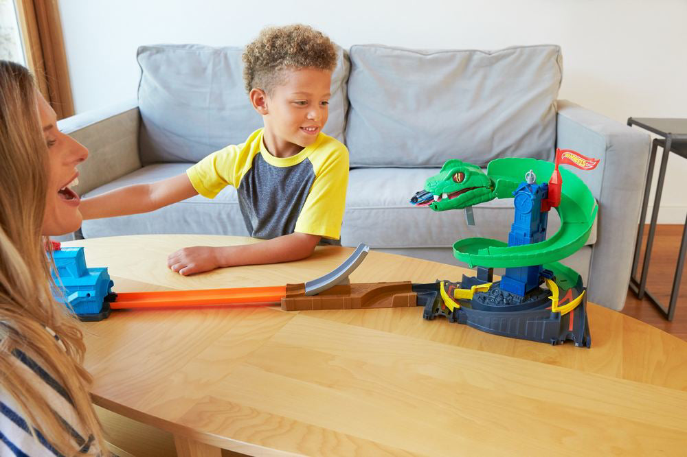 CITY SET DE JOACA COBRA HOT WHEELS