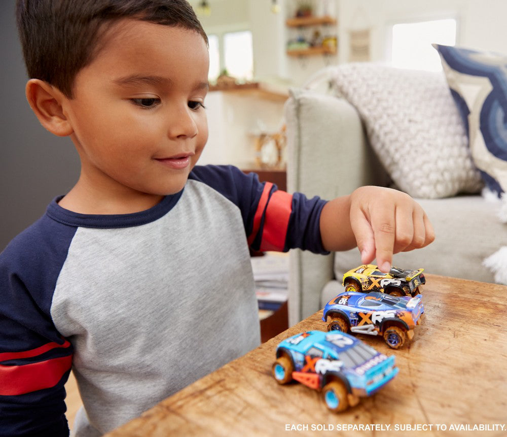 CARS XRS MUD PERSONAJE PRINCIPALE BARRY DEPEDAL