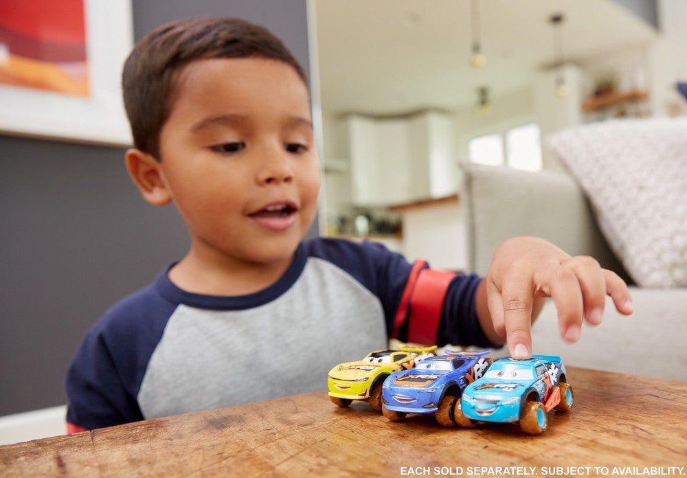 CARS XRS MUD PERSONAJE PRINCIPALE CAL WEATHERS