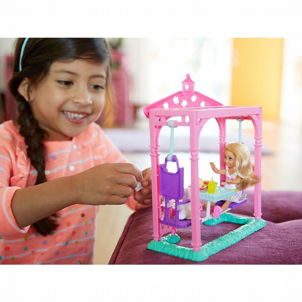 BARBIE PAPUSICA CHELSEA SET PICNIC CU ANIMALUT