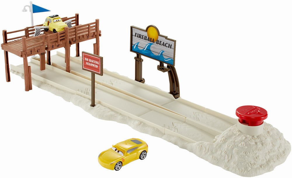 CARS 3 SET DE JOACA CURSA PE PLAJA