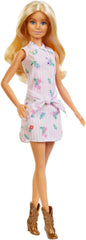 PAPUSA BARBIE FASHIONISTA IN ROCHITA ALB CU ROZ