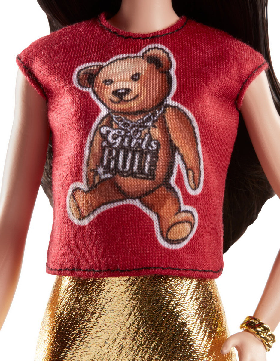 PAPUSA BARBIE FASHIONISTA CU TRICOU GIRLS RULE