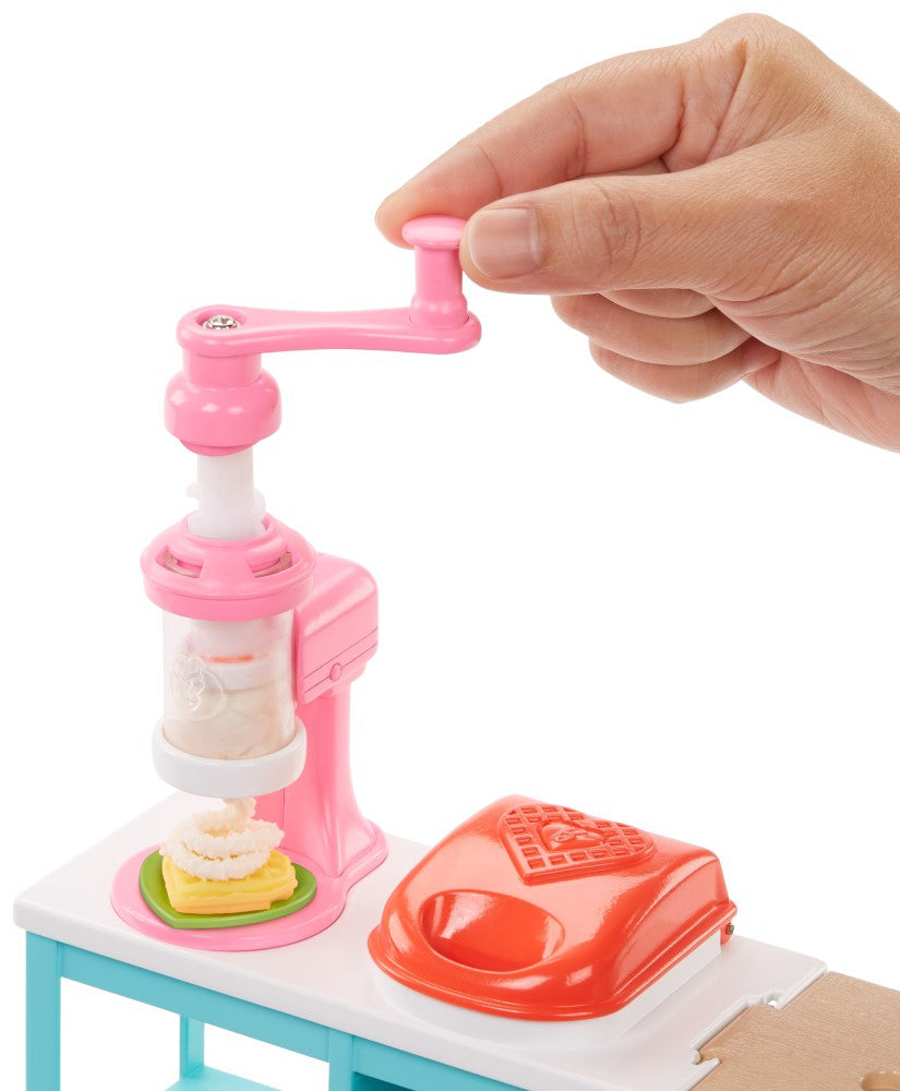SET BARBIE MIC DEJUN CU STACIE