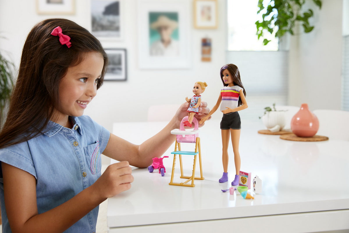 PAPUSA BARBIE MAMICA CU COPILAS SI TRICICLETA