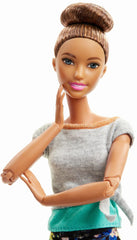 PAPUSA BARBIE MEREU IN MISCARE YOGA STYLE
