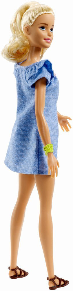 PAPUSA BARBIE FASHIONISTA BLONDA CU HAINUTE DE SCHIMB
