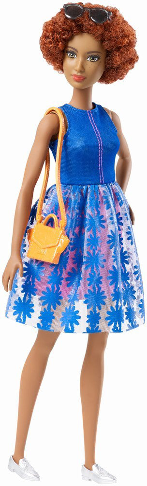 PAPUSA BARBIE FASHIONISTA CREATA CU HAINUTE DE SCHIMB