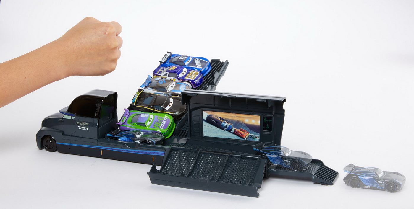 CARS SET DE JOACA GALE BEAUFORT MEGA TRANSPORTATORUL