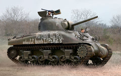 Macheta de asamblat Revell, Tanc Sherman M4A1 ; 03290