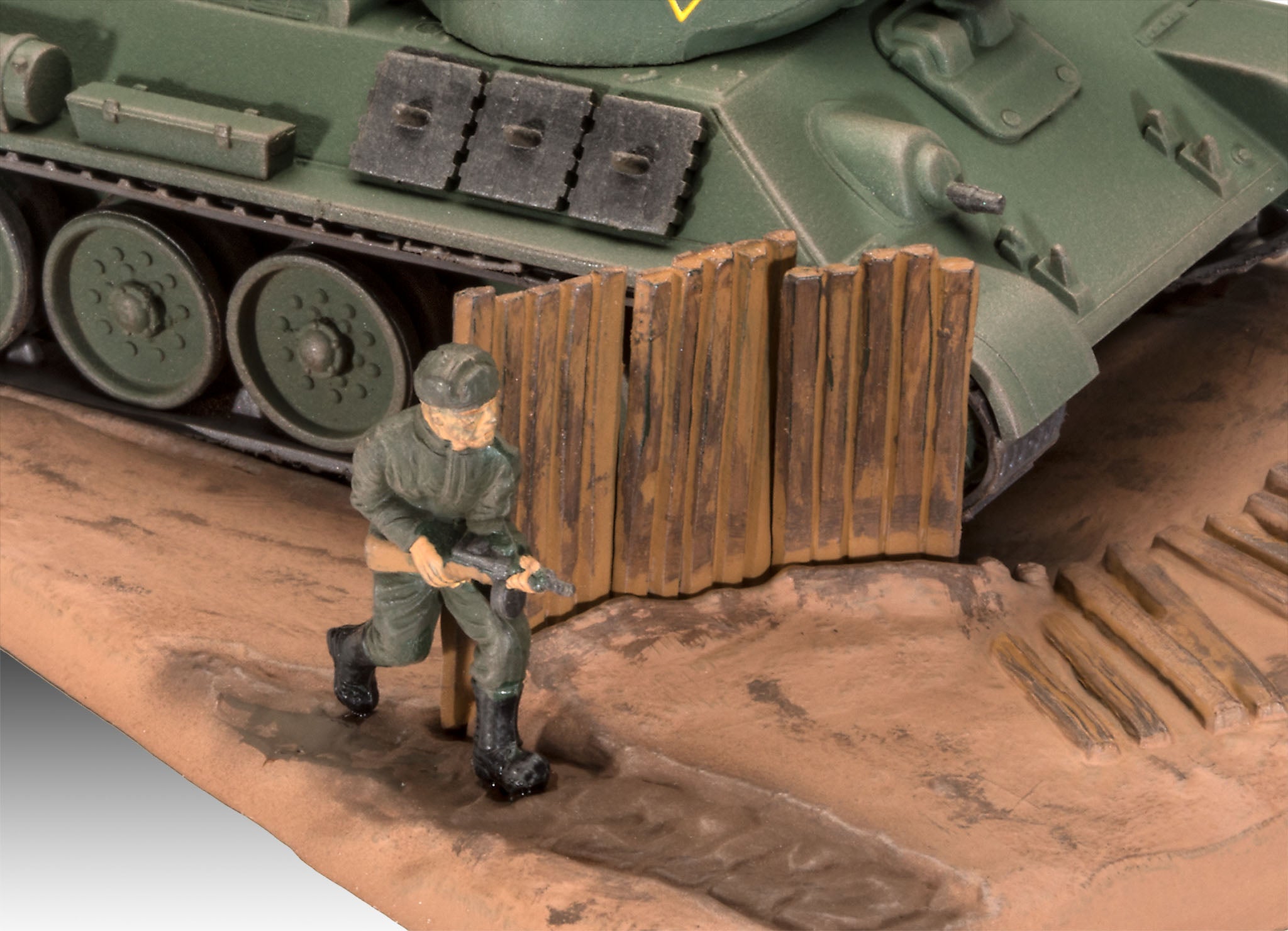 Vehicul Militar Revell T-34/76 Model 1940 Scara 1:76 Rev03294