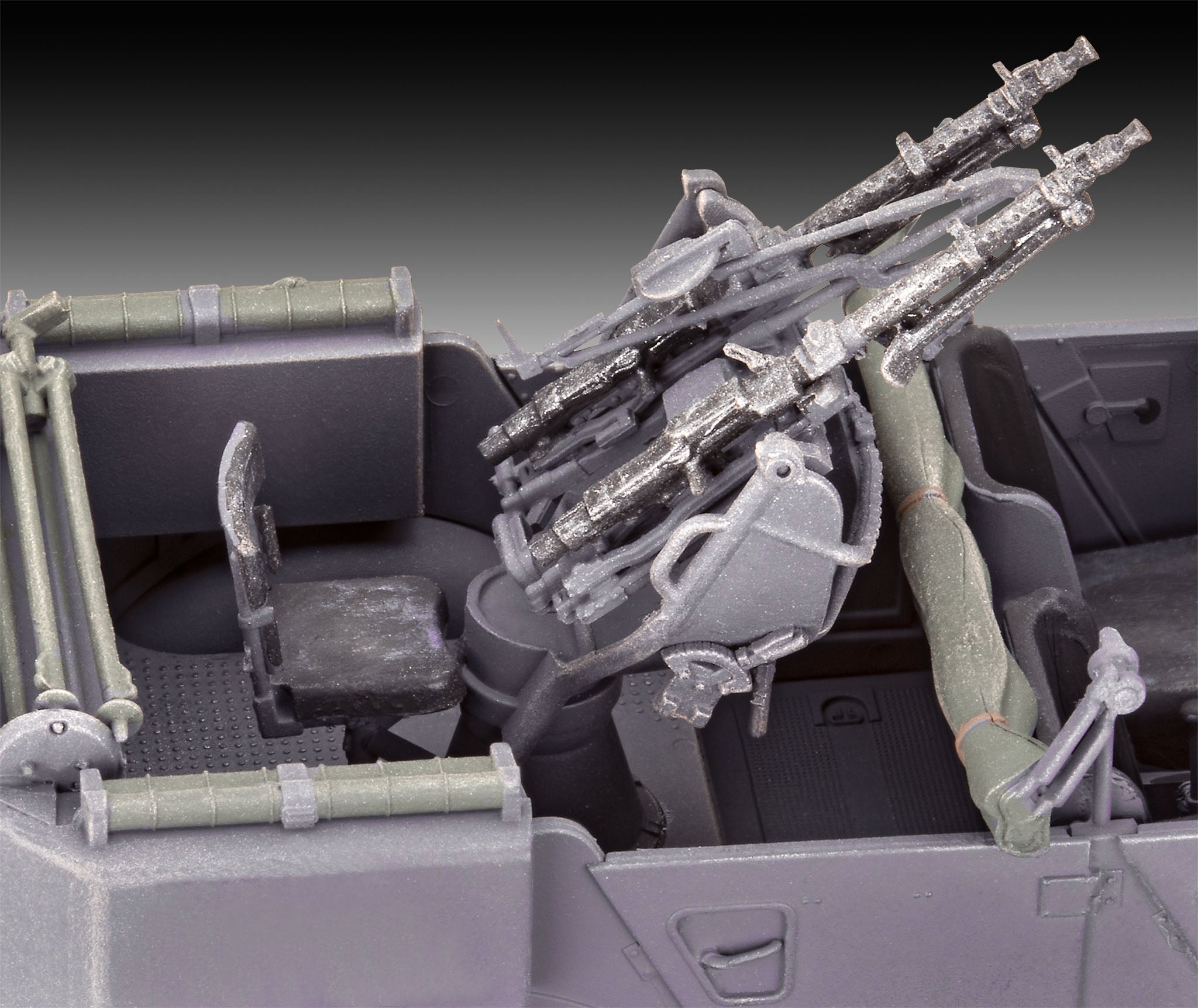 Vehicul Militar Revell Le. Gl. Einheits-Pkw 4 Scara 1:35 Rev03339