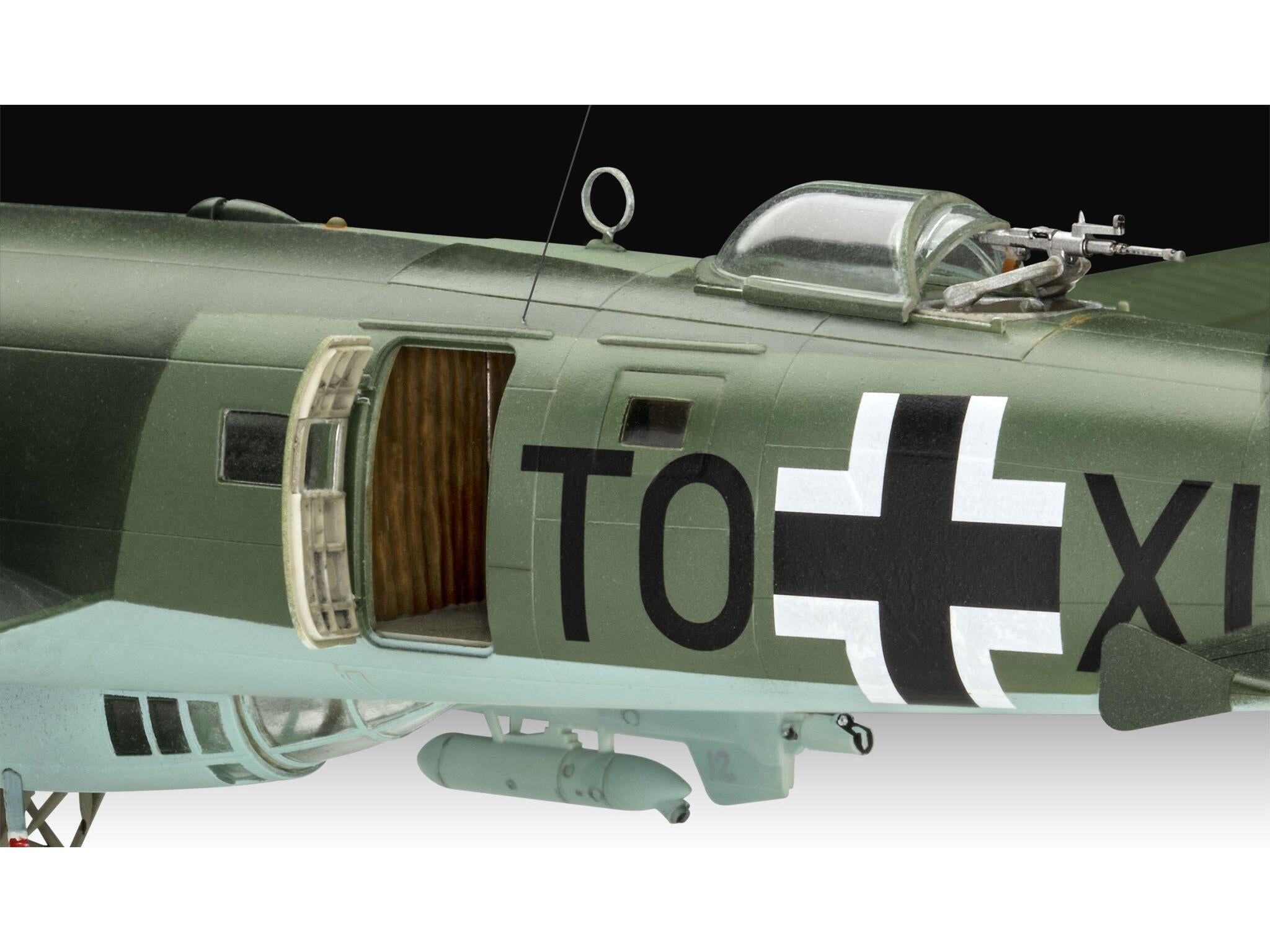 Set Macheta Revell Avion Focke-Wulf Fw 200 C-5/C-8 Condor Scara 1:72 Rev03777