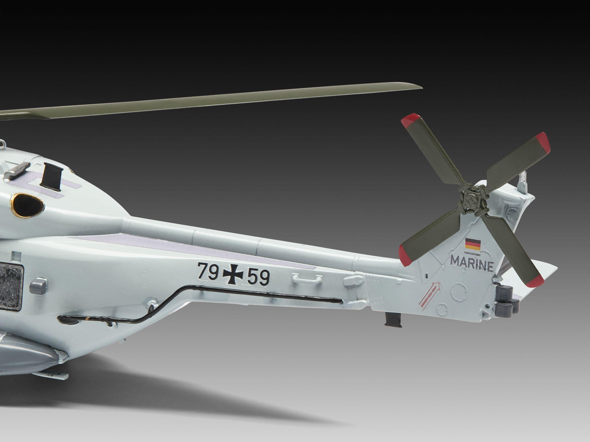 Set Macheta Revell Avion Nh90 Nfh Marina Scara 1:72 Rev03784