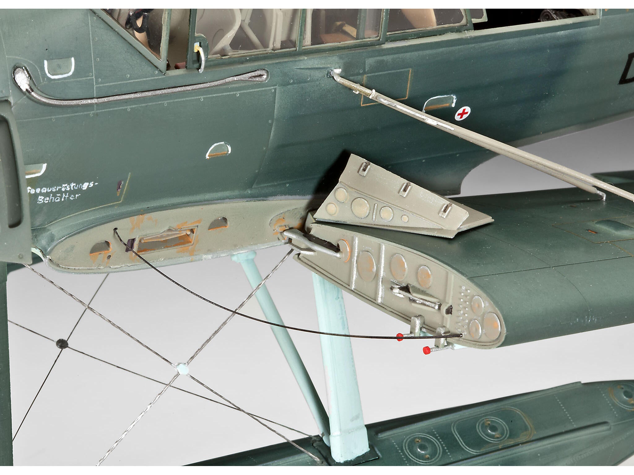 Revell Avion  Arado Ar196A-3 Seaplane Rev03787