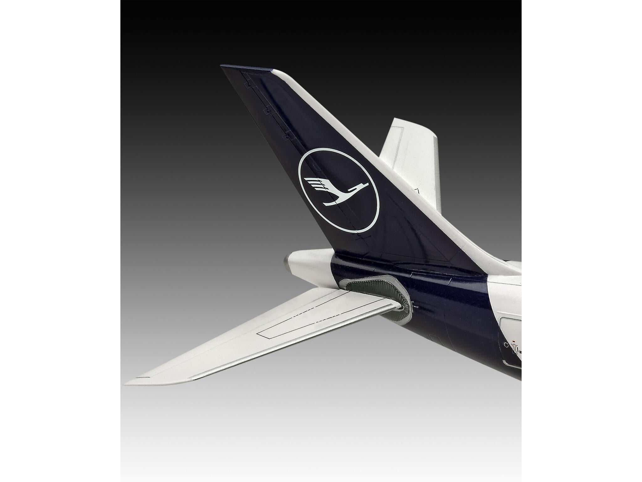 Revell Avion  Airbus A330-300 Lufthansa New Livery Rev03816