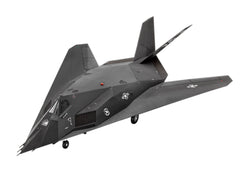 Revell Avion  Lockheed Martin F-117A Nighthawk Stealth Fighter Rev03899