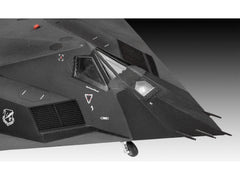 Revell Avion  Lockheed Martin F-117A Nighthawk Stealth Fighter Rev03899