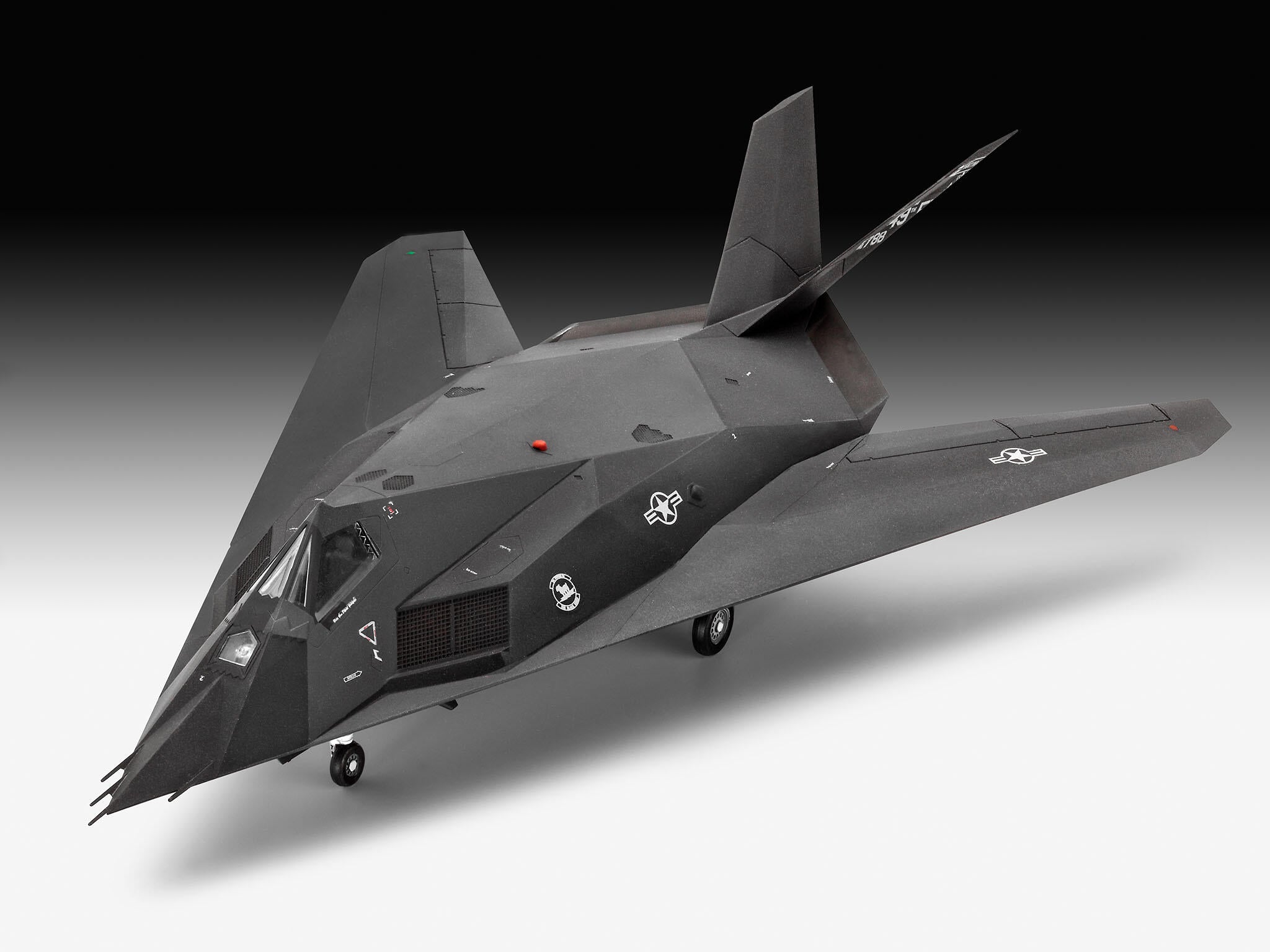 Revell Avion  Lockheed Martin F-117A Nighthawk Stealth Fighter Rev03899