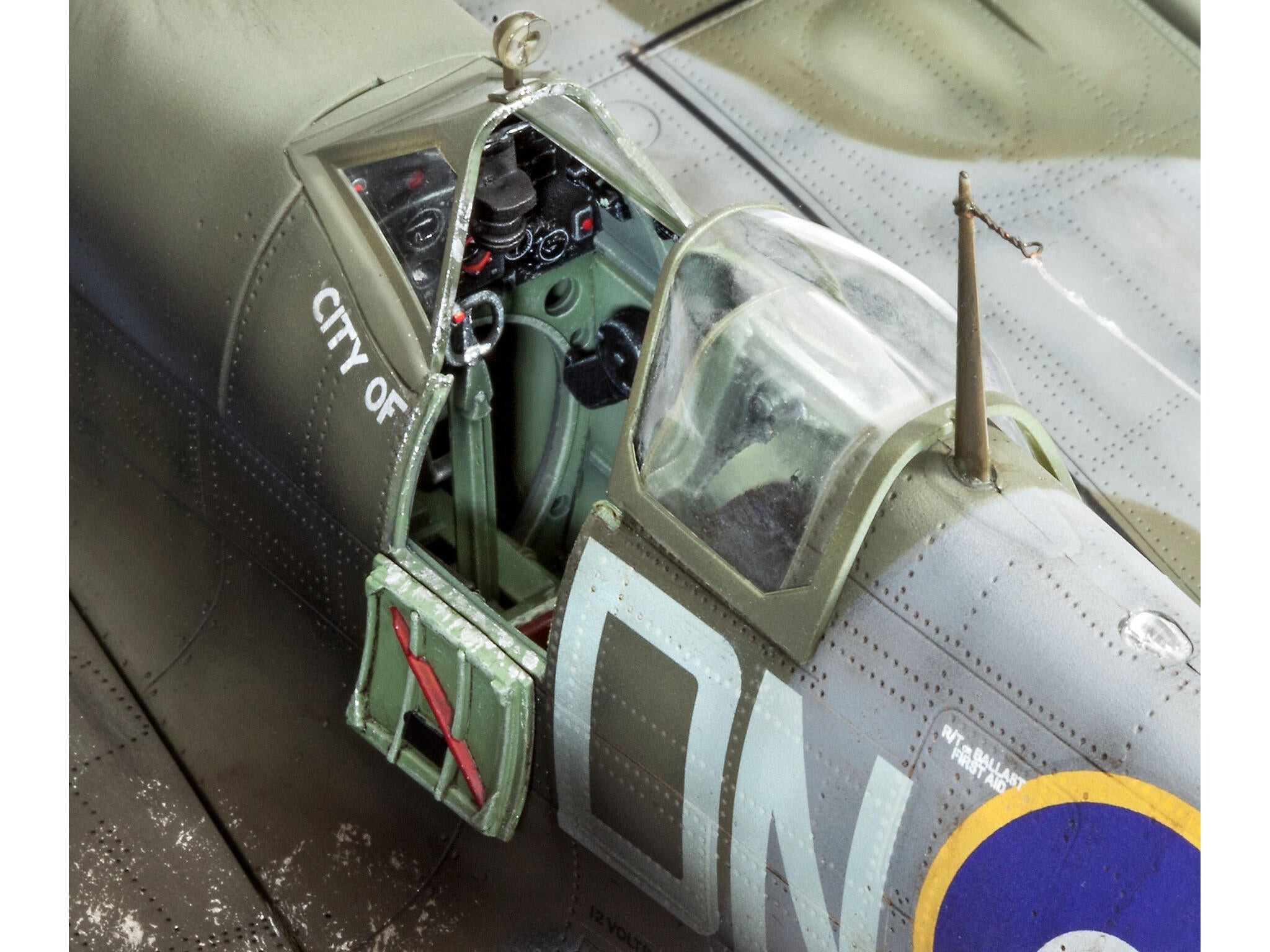Revell Avion  Supermarine Spitfire Mk.Ixc Rev03927