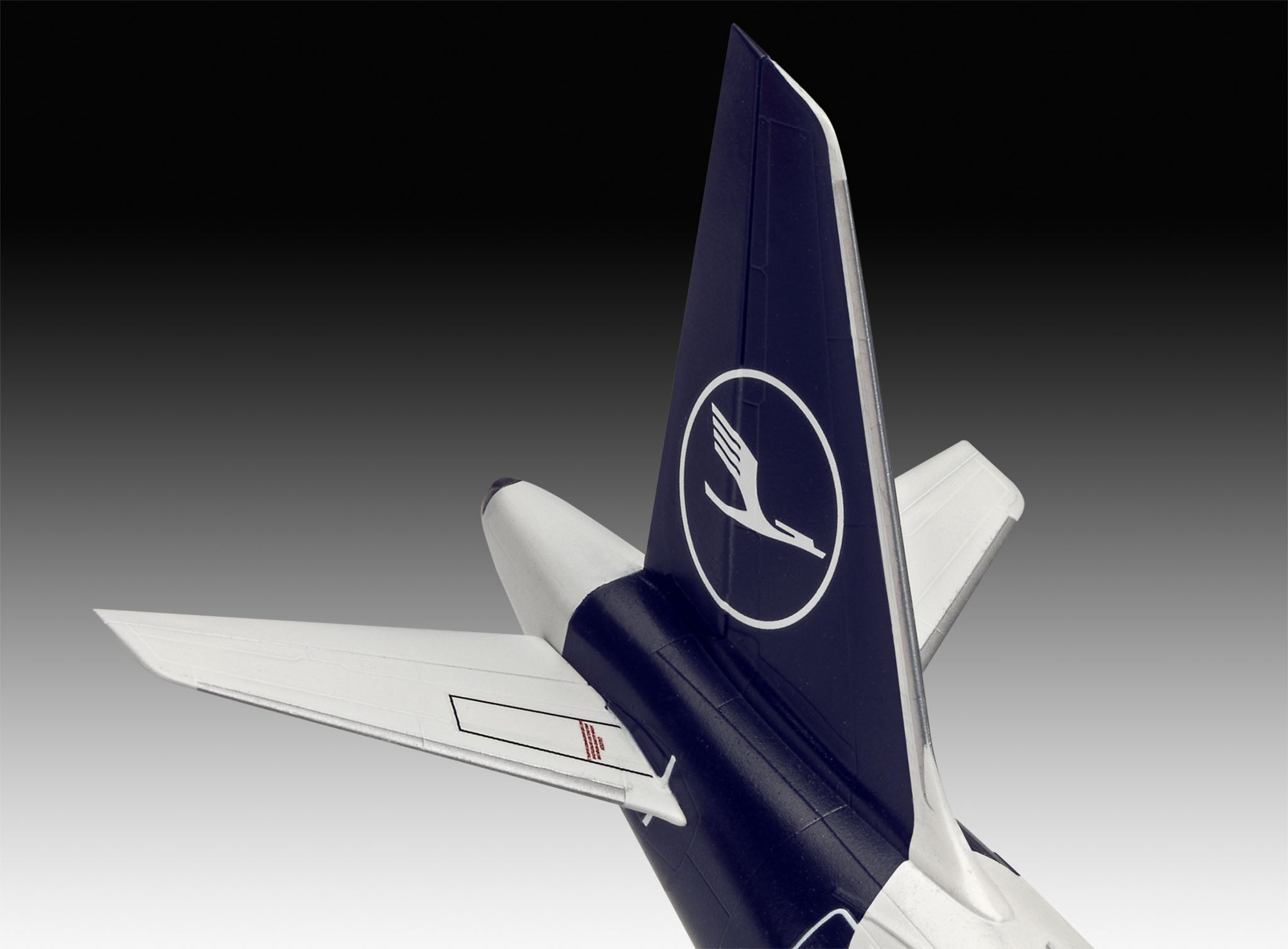 Avion Revell Airbus A320Neo Lufthansa New Livery Scara 1:144 Rev03942